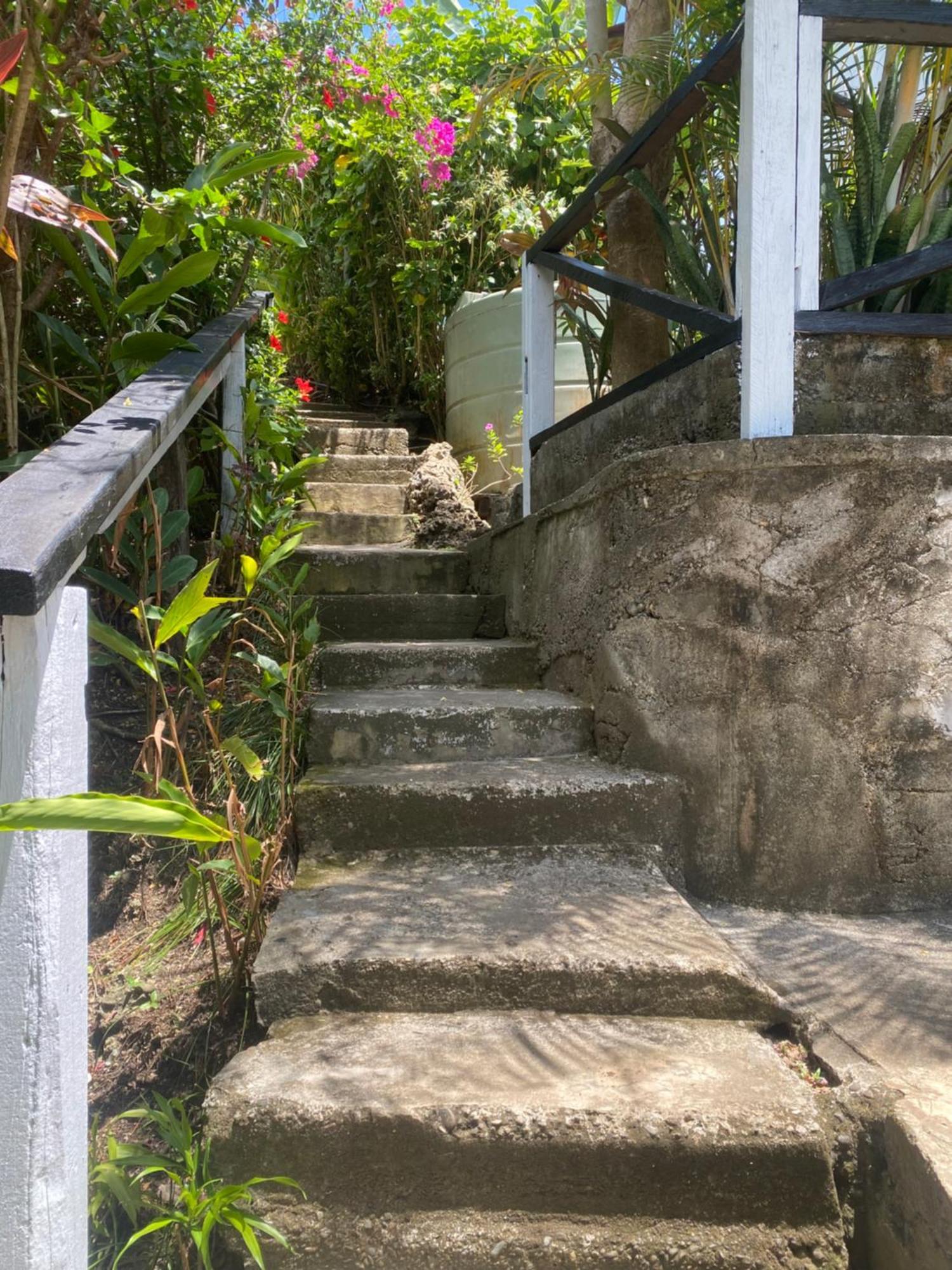 Island Home Honiara Exterior photo